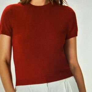 Quince Short-Sleeve Cashmere Tee in Red